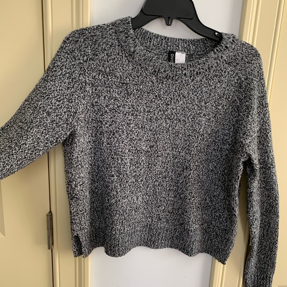 Gray sweater